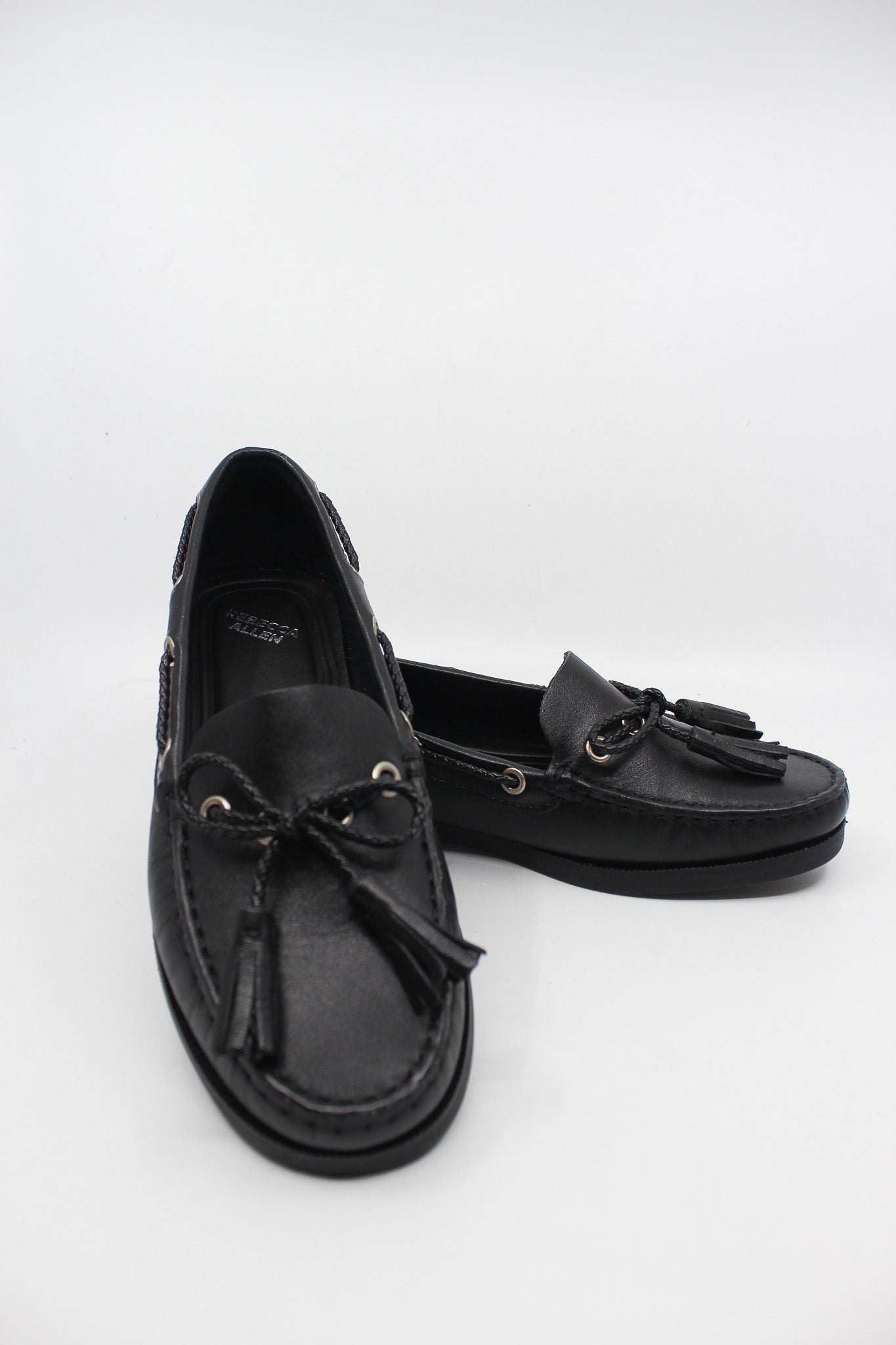 The Captain Boat, BLACK