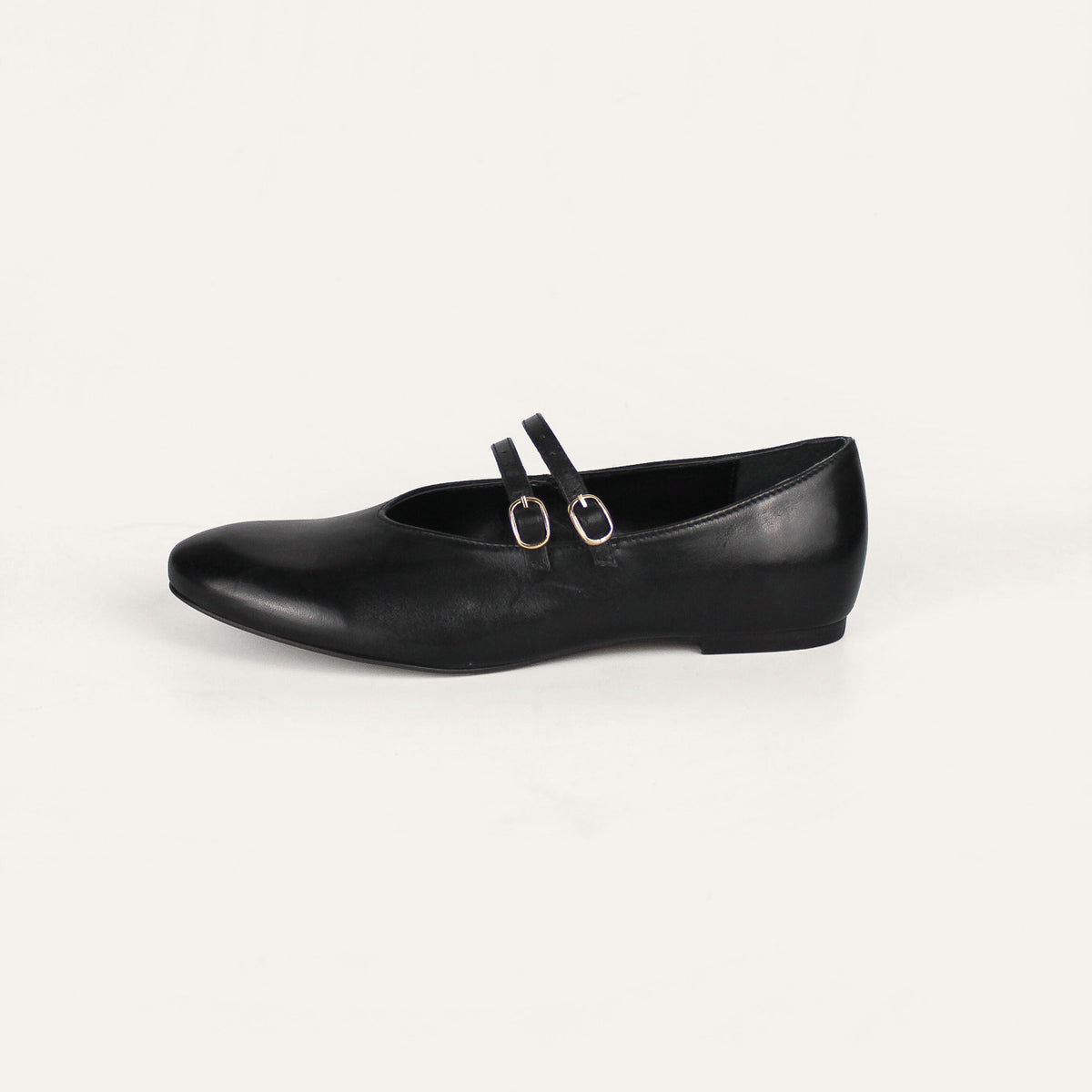 The Capital Flat,  BLACK