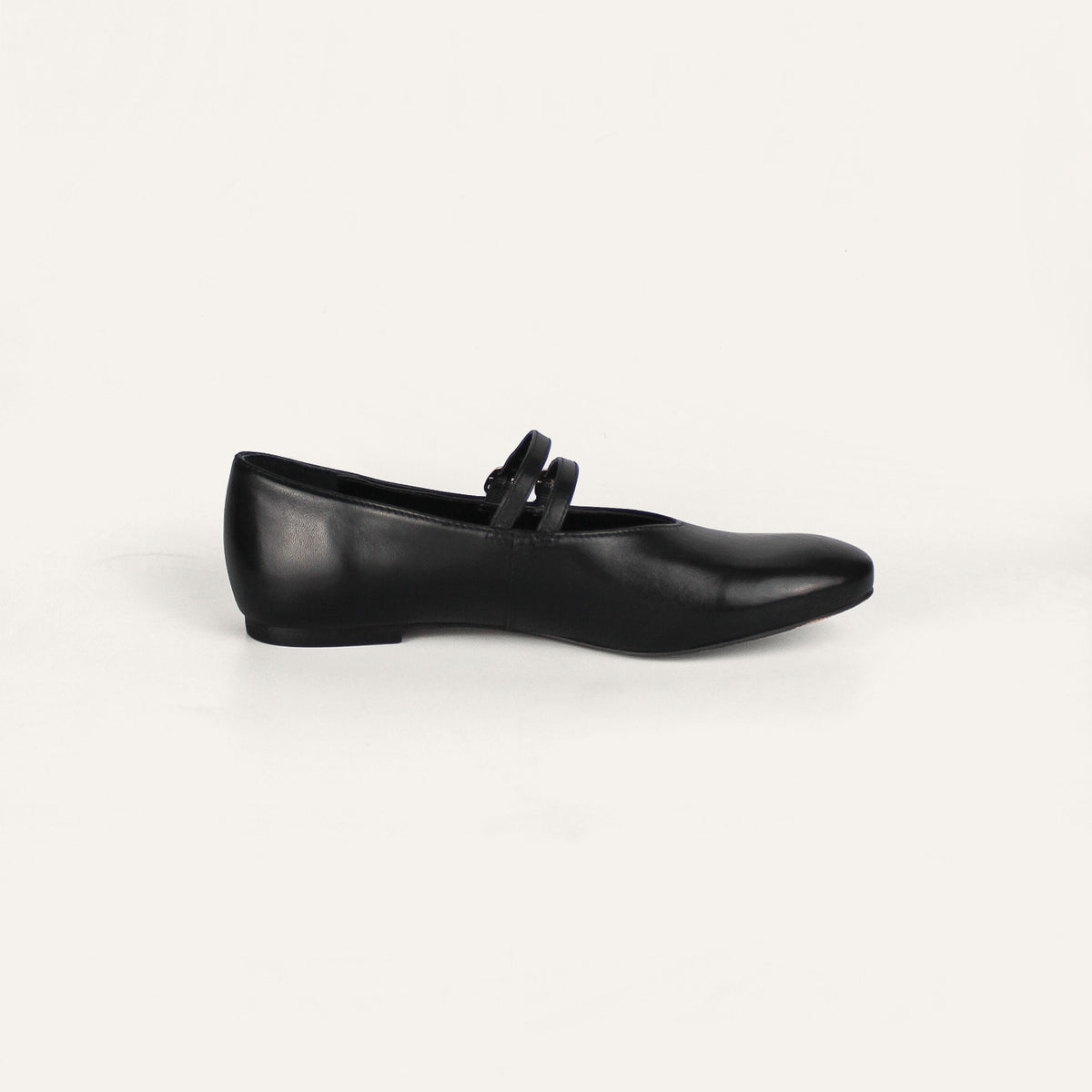 The Capital Flat,  BLACK