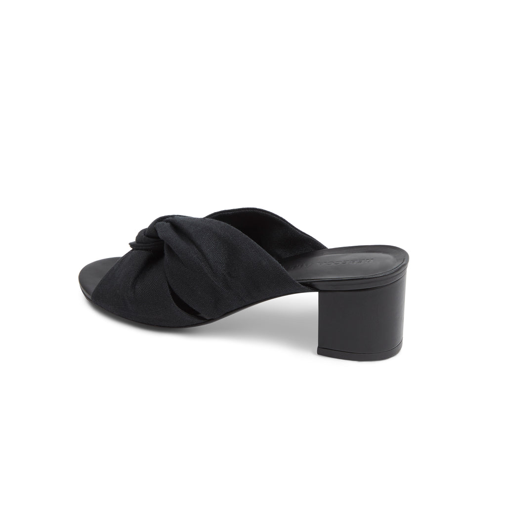 The Twist, Black Linen