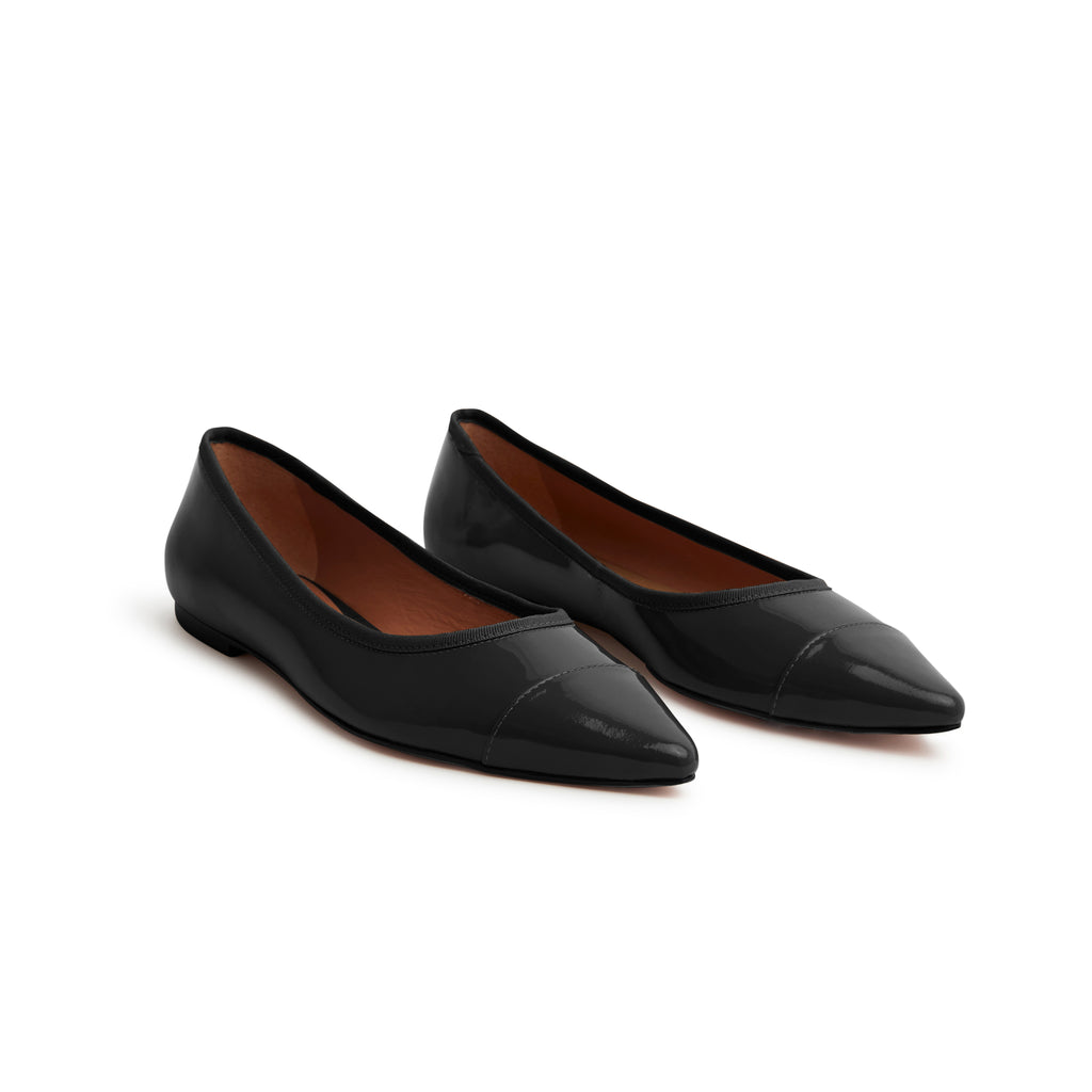 The Skim, Black